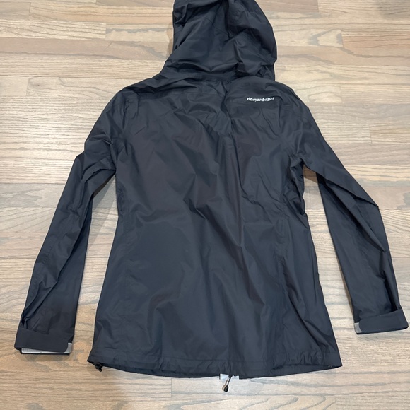 vineyard vines Women's Stow & Go Hooded Rain Coat Size M - Picture 7 of 10